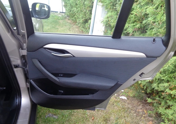 BMW X1 cena 42900 przebieg: 156000, rok produkcji 2011 z Kietrz małe 352